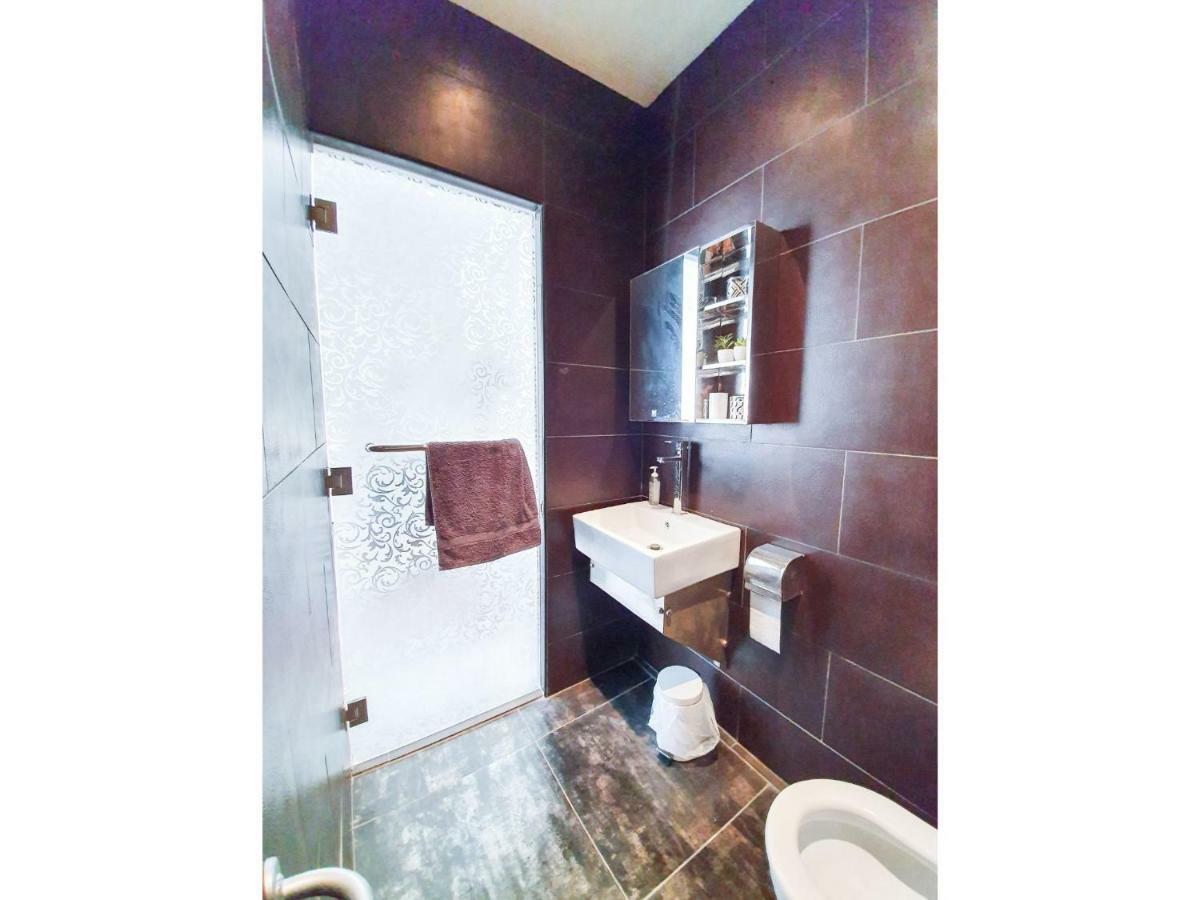 Pass The Keys West End Apartment Near Tottenham Court Road ロンドン エクステリア 写真